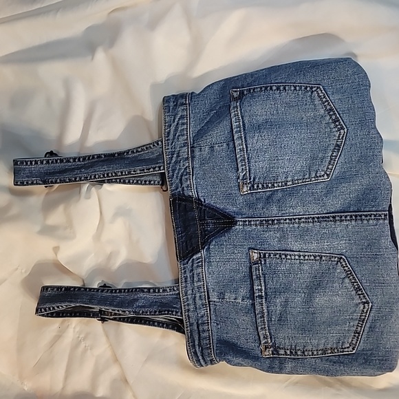 Denim bag made from upcycled denim overalls - Picture 2 of 5